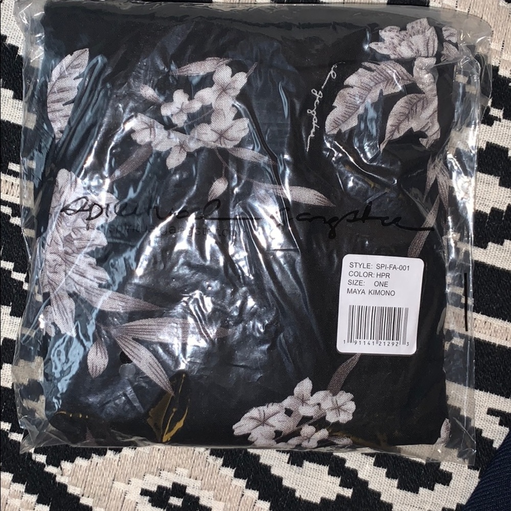 Black kimono